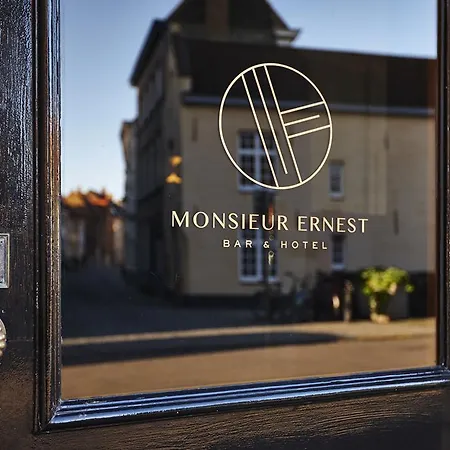Hotel Monsieur Ernest 3*